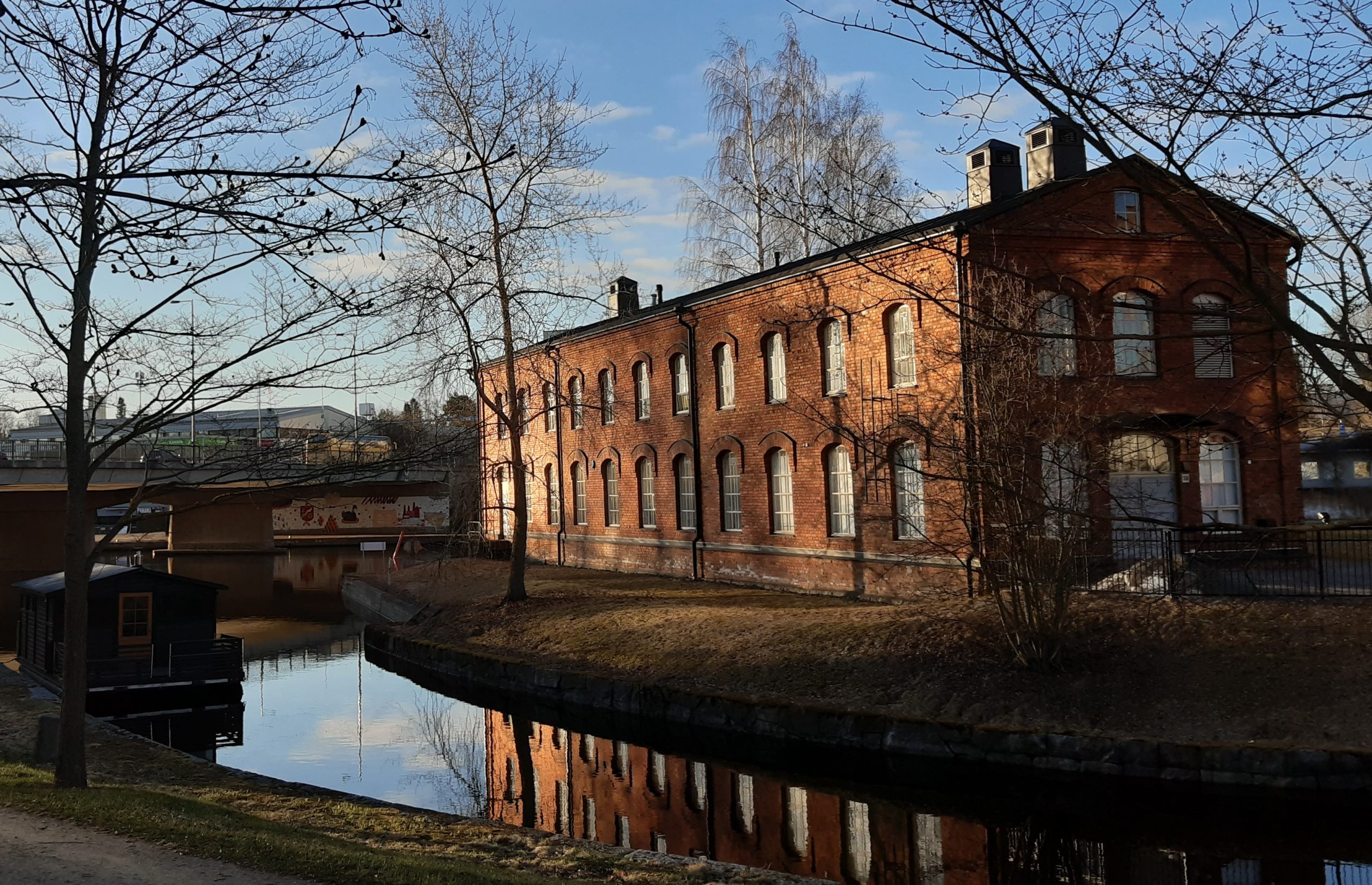 Valkeakosken ammattiopisto, VAAO, kuvassa Myllysaaren museo.